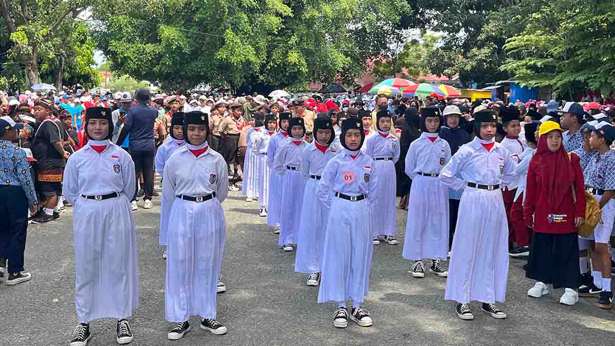 Semarak Lomba Gerak Jalan di Parigi Moutong