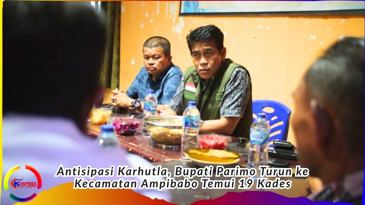 Keterangan Foto: Bupati Parigi Moutong Erwin Burase (kanan) bersama Wakil Bupati Abdul Sahid (kiri) berdialog dengan para kepala desa di Kecamatan Ampibabo, Parigi Moutong, Sulawesi Tengah, dalam agenda antisipasi kebakaran hutan dan lahan, menyusul meluasnya karhutla di wilayah sekitar. Foto: Dok. Konteks Sulawesi/Basrul