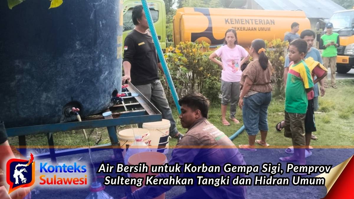Warga terdampak gempa di Kecamatan Nokilalaki, Kabupaten Sigi, memanfaatkan layanan distribusi air bersih yang disalurkan melalui mobil tangki bantuan Kementerian Pekerjaan Umum. Bantuan tersebut merupakan tindak lanjut instruksi Gubernur Sulawesi Tengah untuk memastikan kebutuhan dasar masyarakat tetap terpenuhi setelah sejumlah sumber air terdampak longsor akibat gempa bumi. Foto: IST.