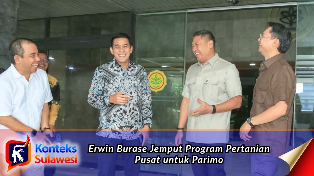 Bupati Parigi Moutong, H. Erwin Burase (kedua kiri), berbincang dengan Wakil Menteri Pertanian RI, Dr. Sudaryono (kedua kanan), usai audiensi di Kantor Kementerian Pertanian, Jakarta, Kamis (2/7/2026). Pertemuan tersebut membahas dukungan program strategis pemerintah pusat untuk memperkuat sektor pertanian dan meningkatkan kesejahteraan petani di Parigi Moutong. Foto: Diskominfo