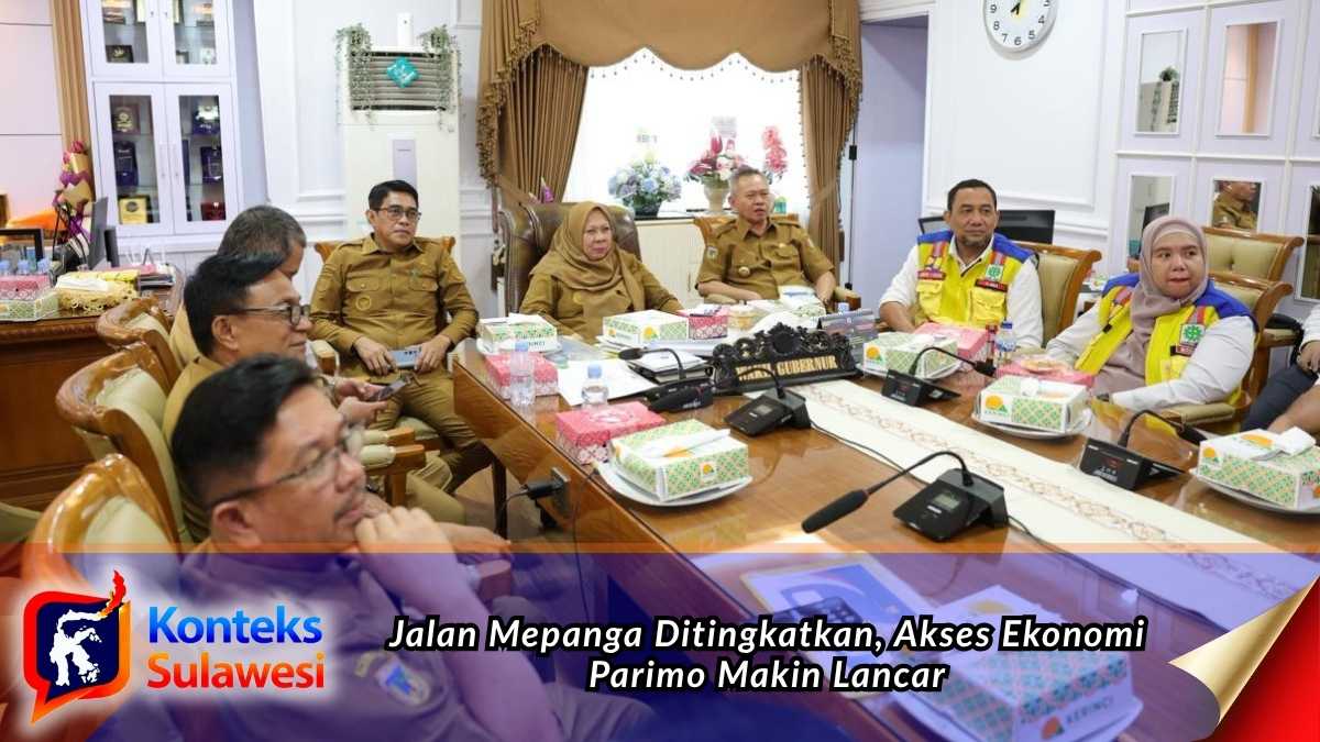 Bupati Parigi Moutong, H. Erwin Burase, mengikuti peresmian Paket Pekerjaan Instruksi Presiden Jalan Daerah (IJD) Tahun Anggaran 2025 secara virtual bersama jajaran Pemerintah Provinsi Sulawesi Tengah di Kantor Gubernur. Kabupaten Parigi Moutong memperoleh alokasi peningkatan ruas Jalan Mensung–Tinombala di Kecamatan Mepanga yang diharapkan memperlancar konektivitas dan mendorong pertumbuhan ekonomi masyarakat. Foto: Prokopim Setda.