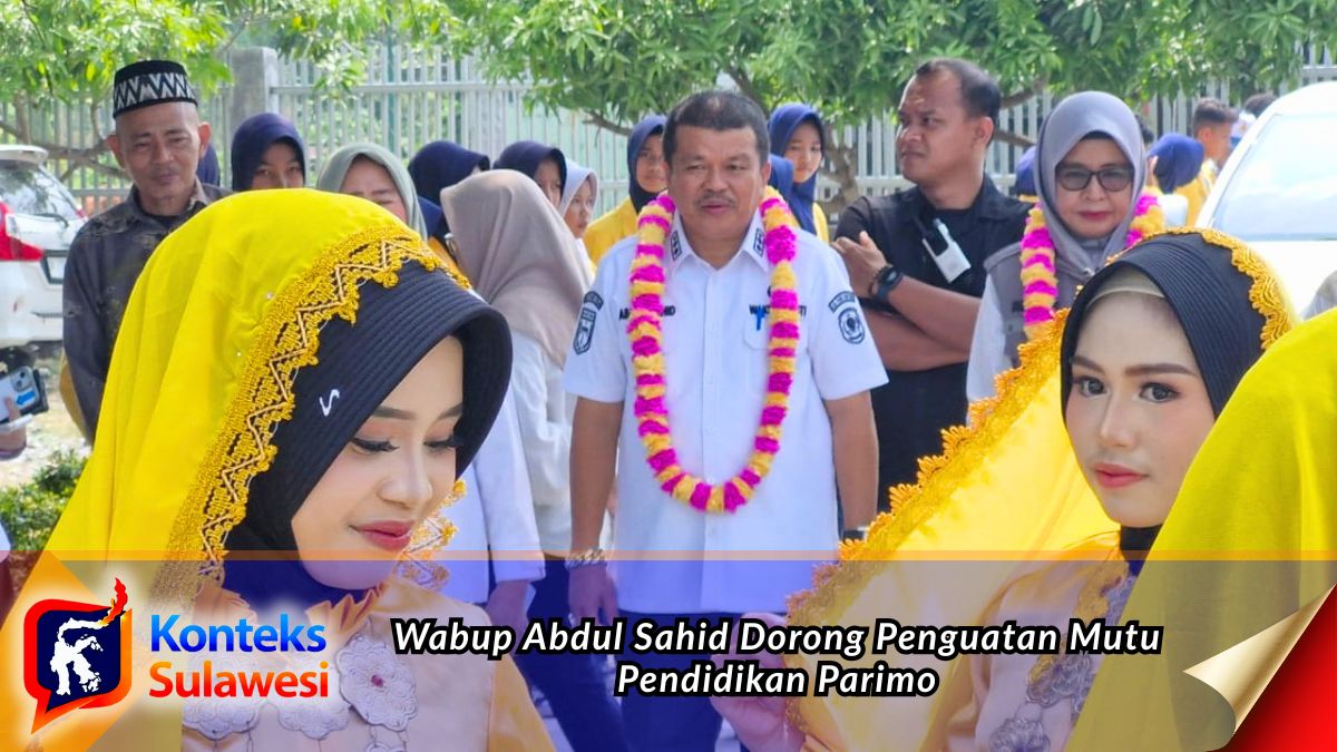 Wakil Bupati Parigi Moutong Abdul Sahid berdialog bersama kepala sekolah dan tenaga pendidik Rayon 3 di SMP Negeri 1 Ampibabo. Foto: Diskominfo Parigi Moutong