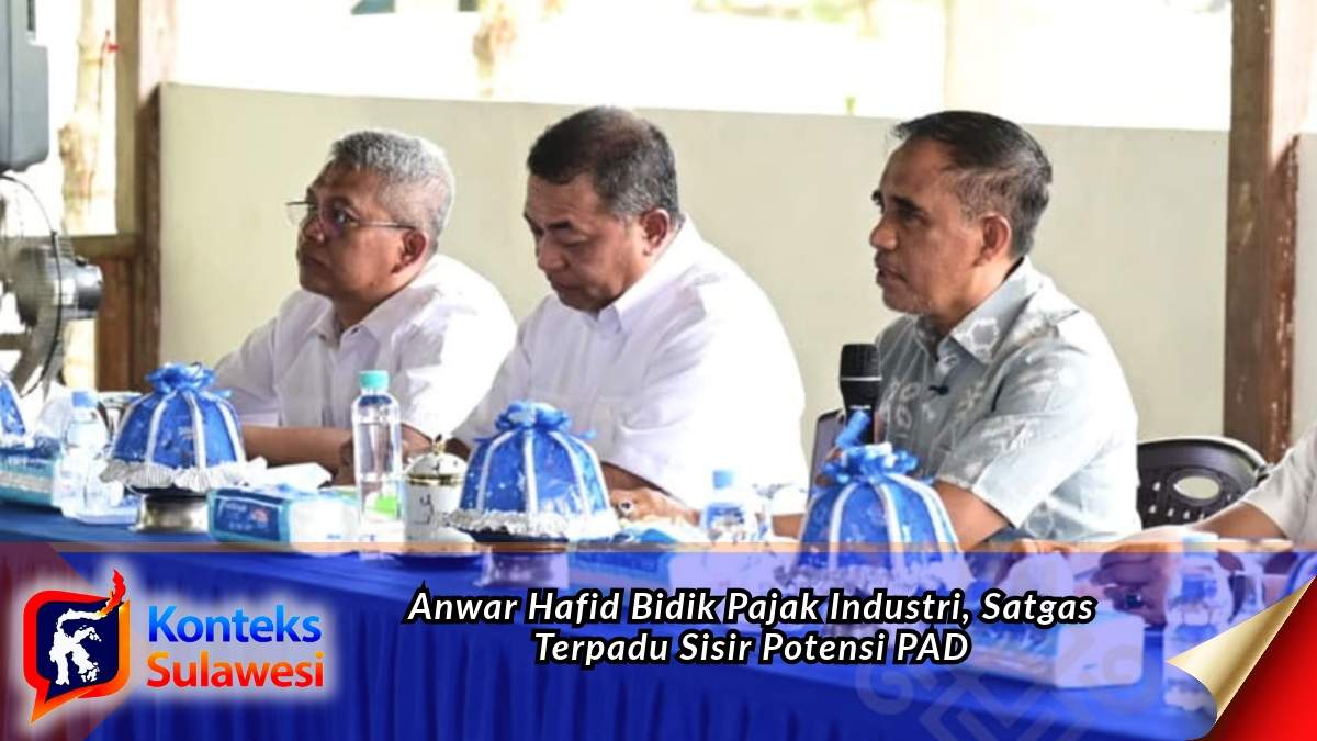 Gubernur Sulawesi Tengah, Anwar Hafid, memimpin rapat koordinasi optimalisasi Pendapatan Asli Daerah (PAD) di Pendopo Gubernur, Desa Wosu, Kabupaten Morowali, Kamis (22/10/2026). Rapat membahas rencana pembentukan Satgas terpadu untuk mengoptimalkan potensi pajak dan retribusi, khususnya dari aktivitas industri di Morowali dan Morowali Utara. Foto: Biro Administrasi Pimpinan Setdaprov Sulteng.